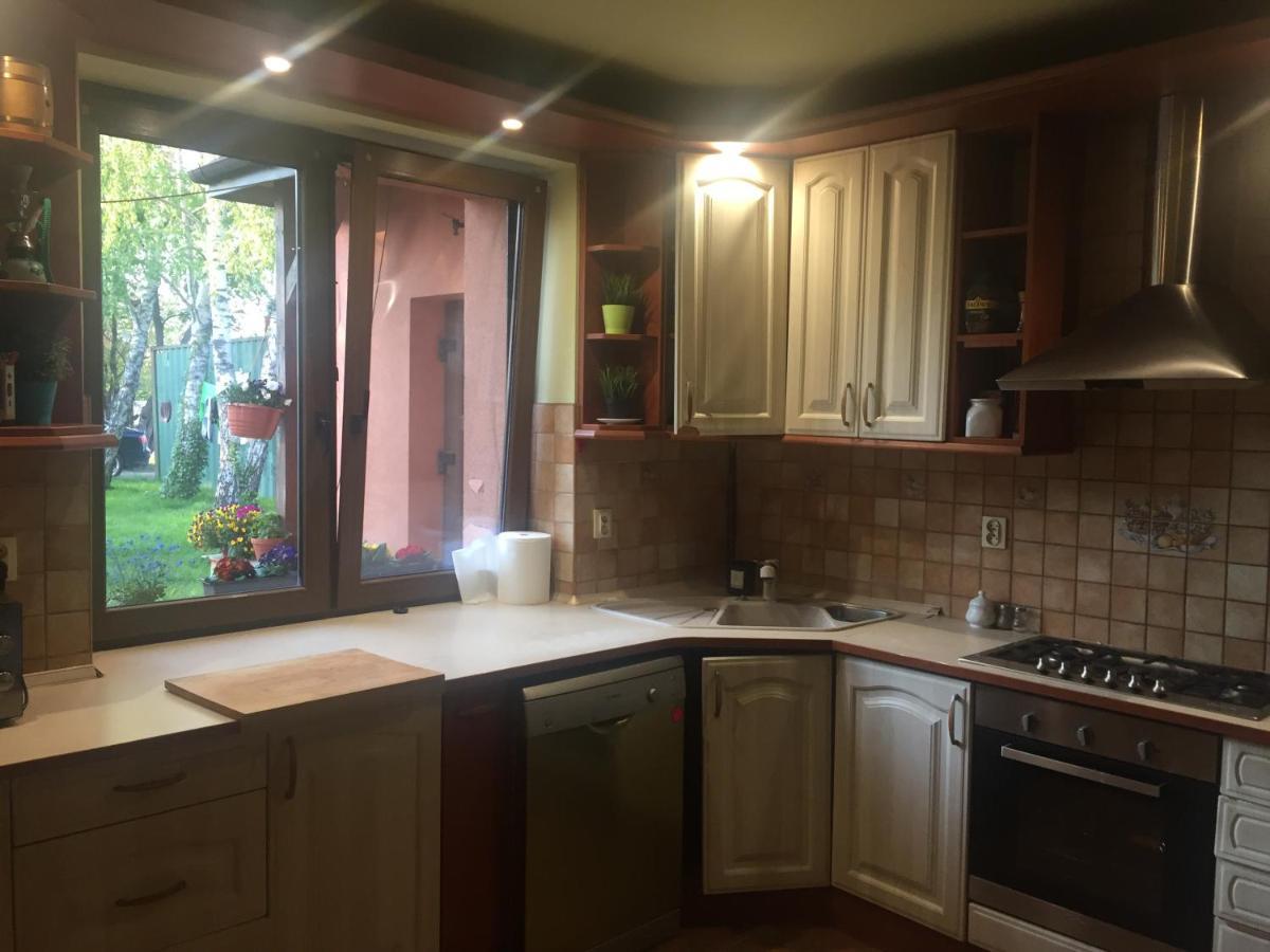 Ferienwohnung Samodzielny Pokoj W Wygodnym Domu Z Parkingiem Piaseczno  Exterior foto